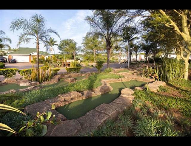 3 BEDROOM TOWNHOUSE FOR SALE IN EDGEMOUNT ESTATE